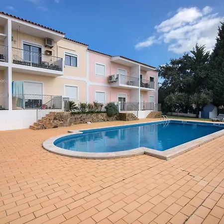 T1 Vista Alegre 公寓